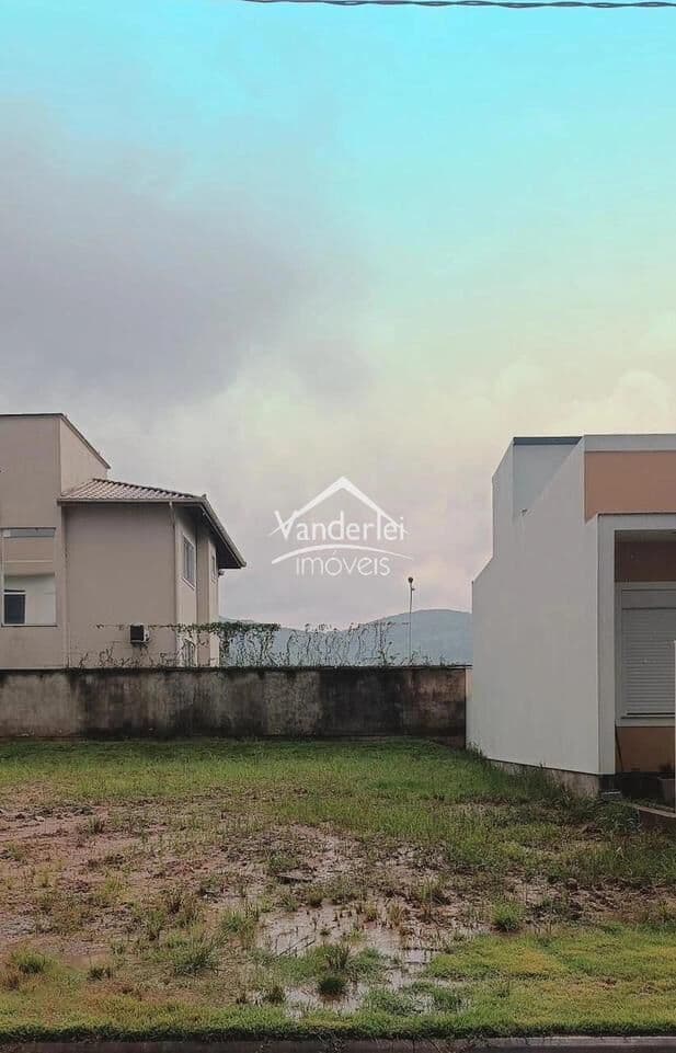 Terreno Acqua Condomínio Club no bairro DeltaVille em Biguaçu - SC