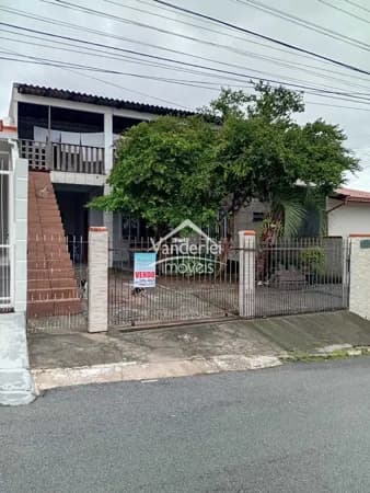 Casa 02 pavimentos no bairro Forquilhas, São José/SC