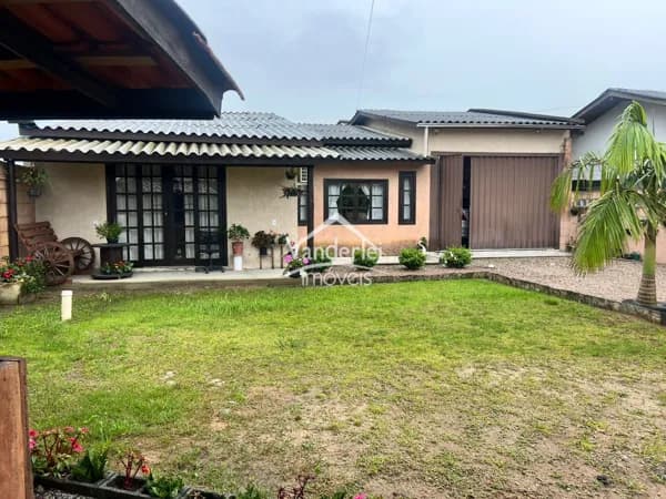 Casa no bairro Passagem do Maciambu em Palhoça - SC