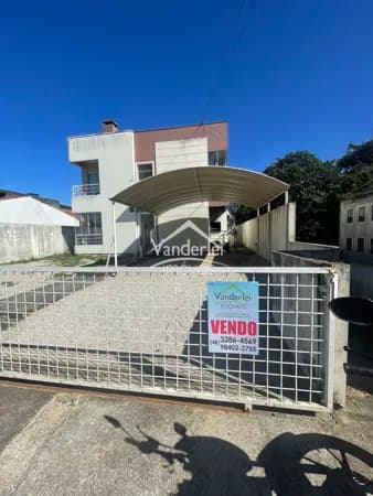 Apartamento bem amplo na Barra do Aririu- Palhoça/SC