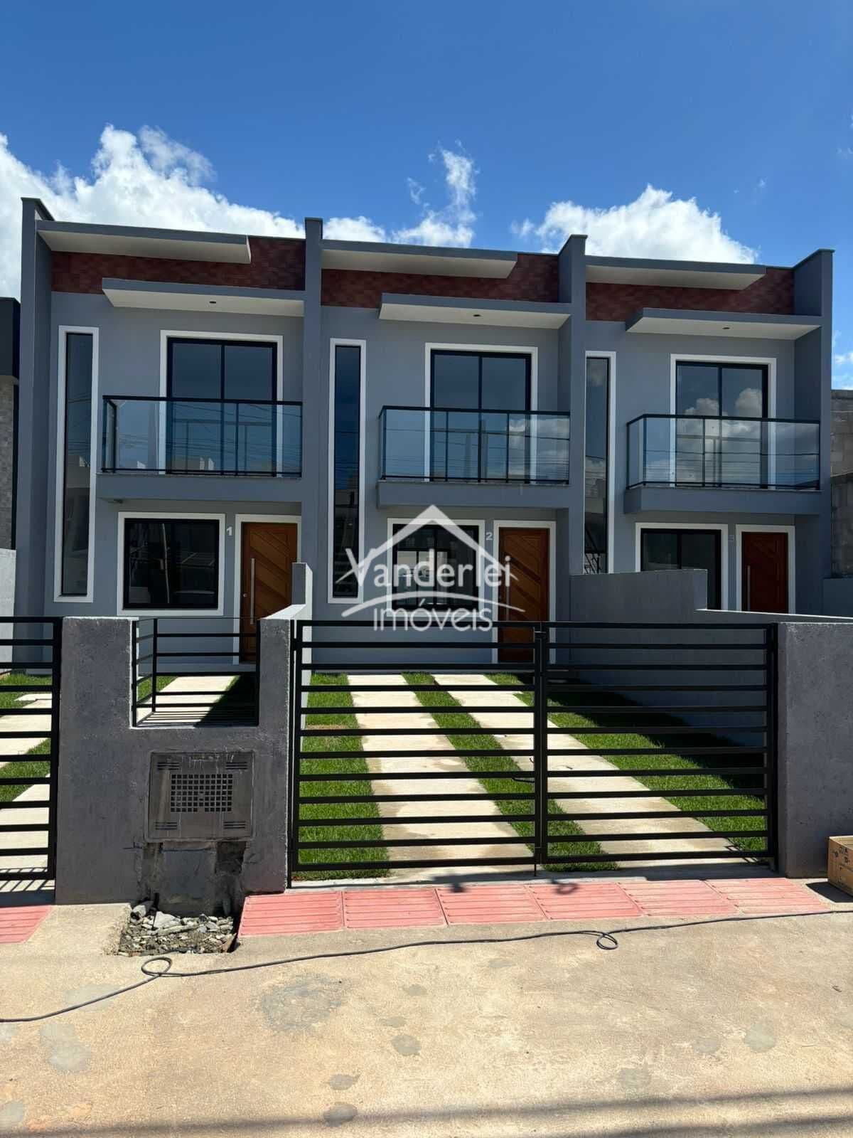 Sobrado no bairro Sertão do Maruim, São José/SC
