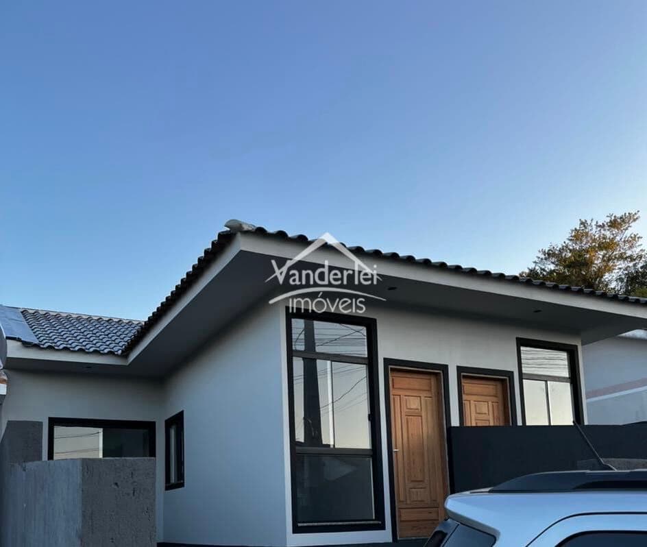 Casa geminada no Loteamento Jardins I com 02 quartos, Bela Vista em Palhoça - SC