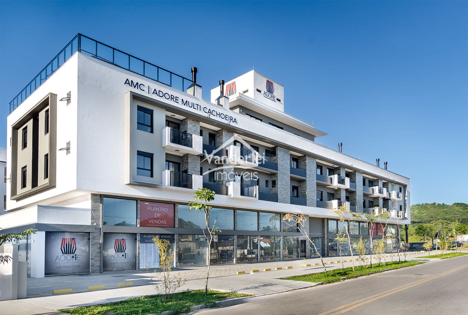 Apartamento mobiliado sendo 01 suíte no bairro Cachoeira do bom Jesus em Florianopolis - SC - SC