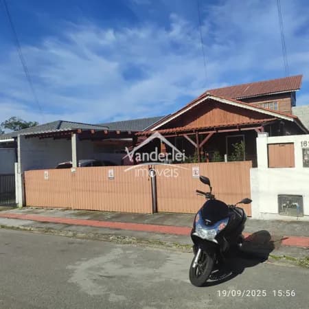 Casas com 3 unidades no Loteamento vale verde - Bela Vista - Palhoça - R$ 425.200,00