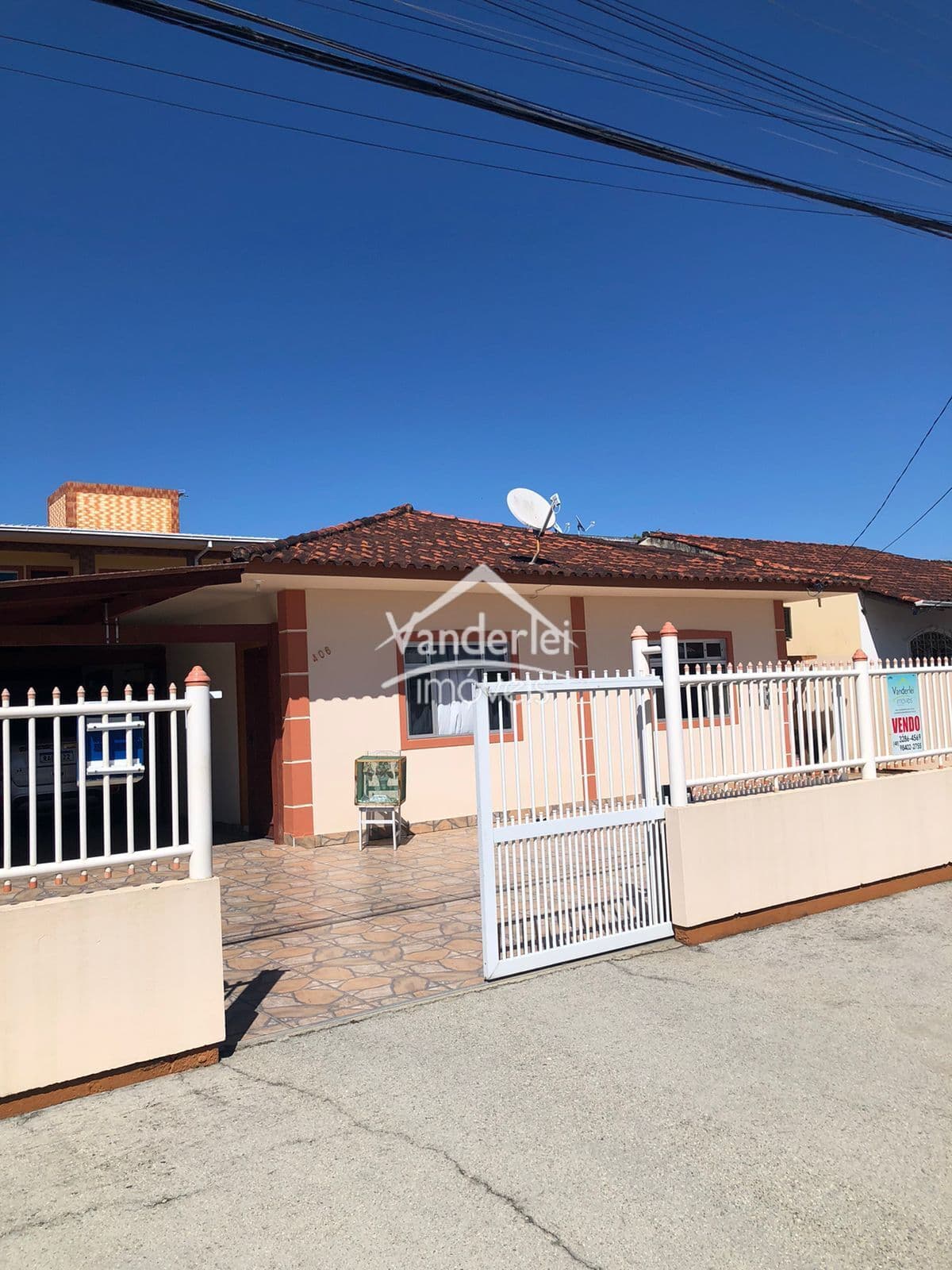 Casa com aptos ideal para investimento no Bela Vista em Palhoça - SC