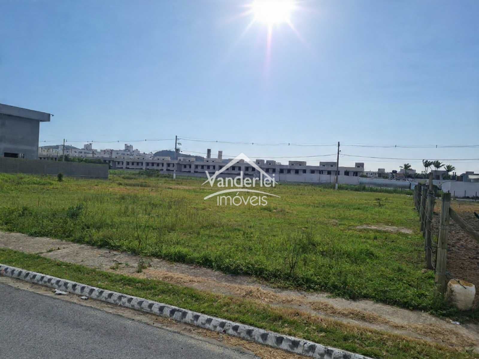 Terrenos de 360m² no Sertão do Maruim, São José/SC