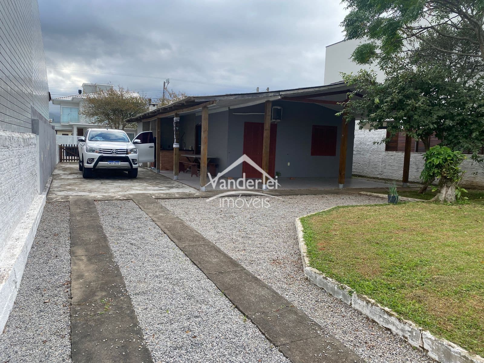 Casa em Palhoça - Praia do Meio (Ens Brito)