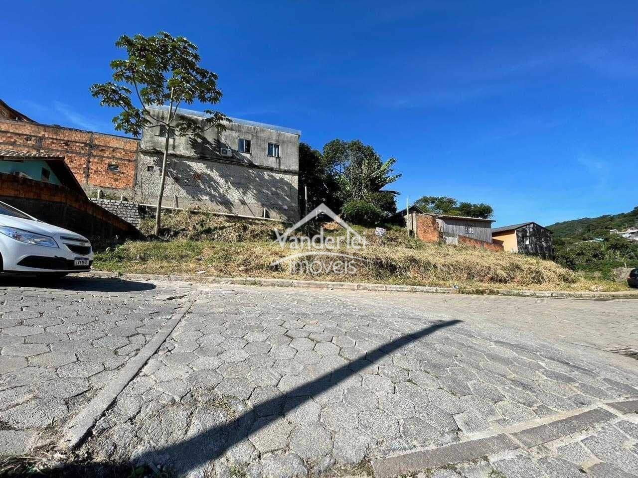 Terreno de 360m² no bairro Jardim Janaina, Biguaçu/SC