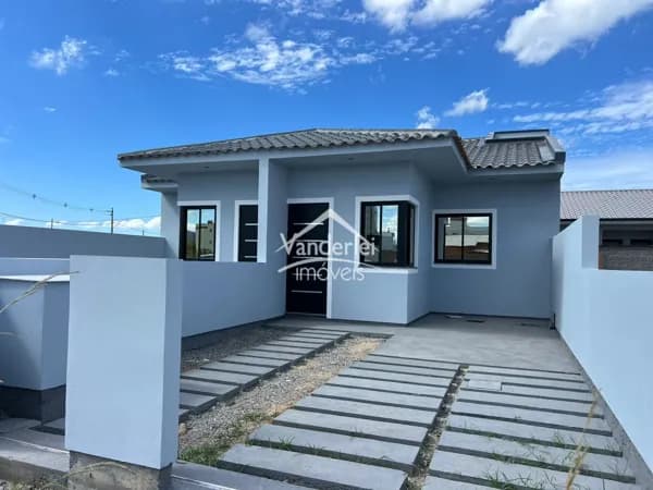 Casa no Loteamento Villa Toscana com 02 quartos sendo 01 suite em Palhoça - SC