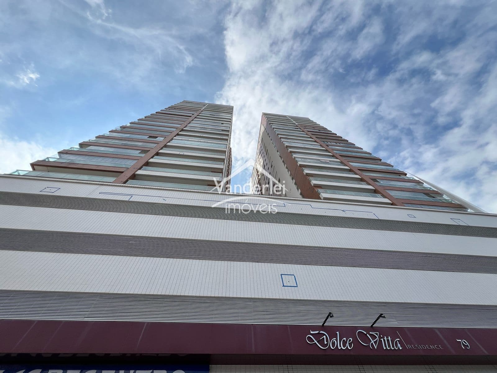 Dolce Vitta Residence Apartamento com 177,50m² no bairro Centro em Palhoça - SC