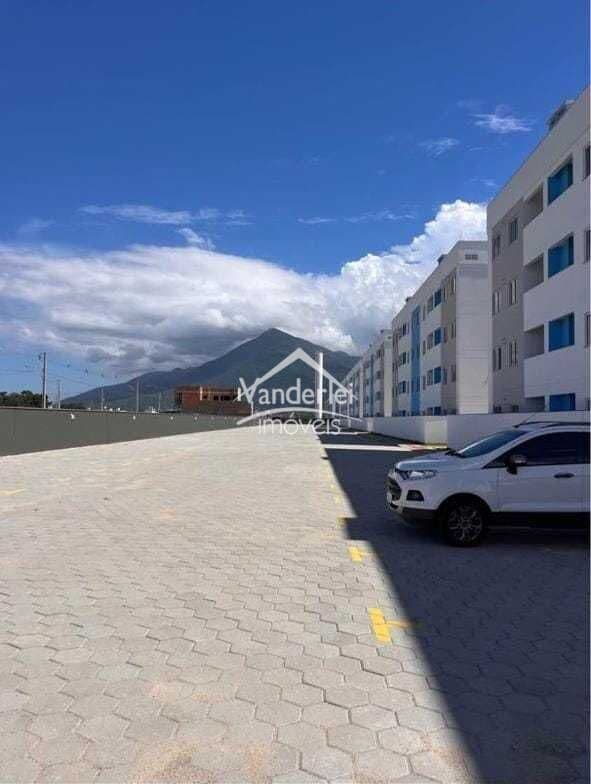 Apartamento no bairro Nova Palhoça-SC - 300 mil