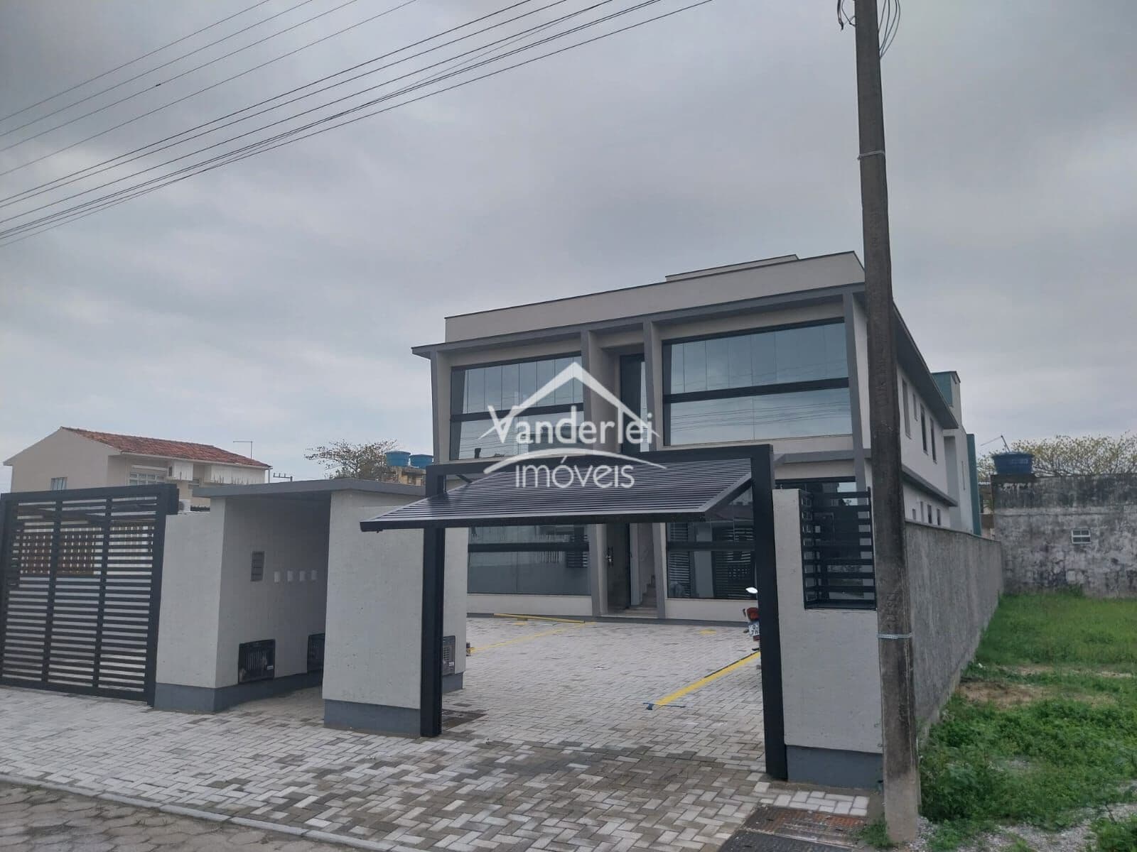 Apartamento Residencial Rita Dircksen com 03 quartos, sendo 01 suíte Praia do Sonho em Palhoça - SC