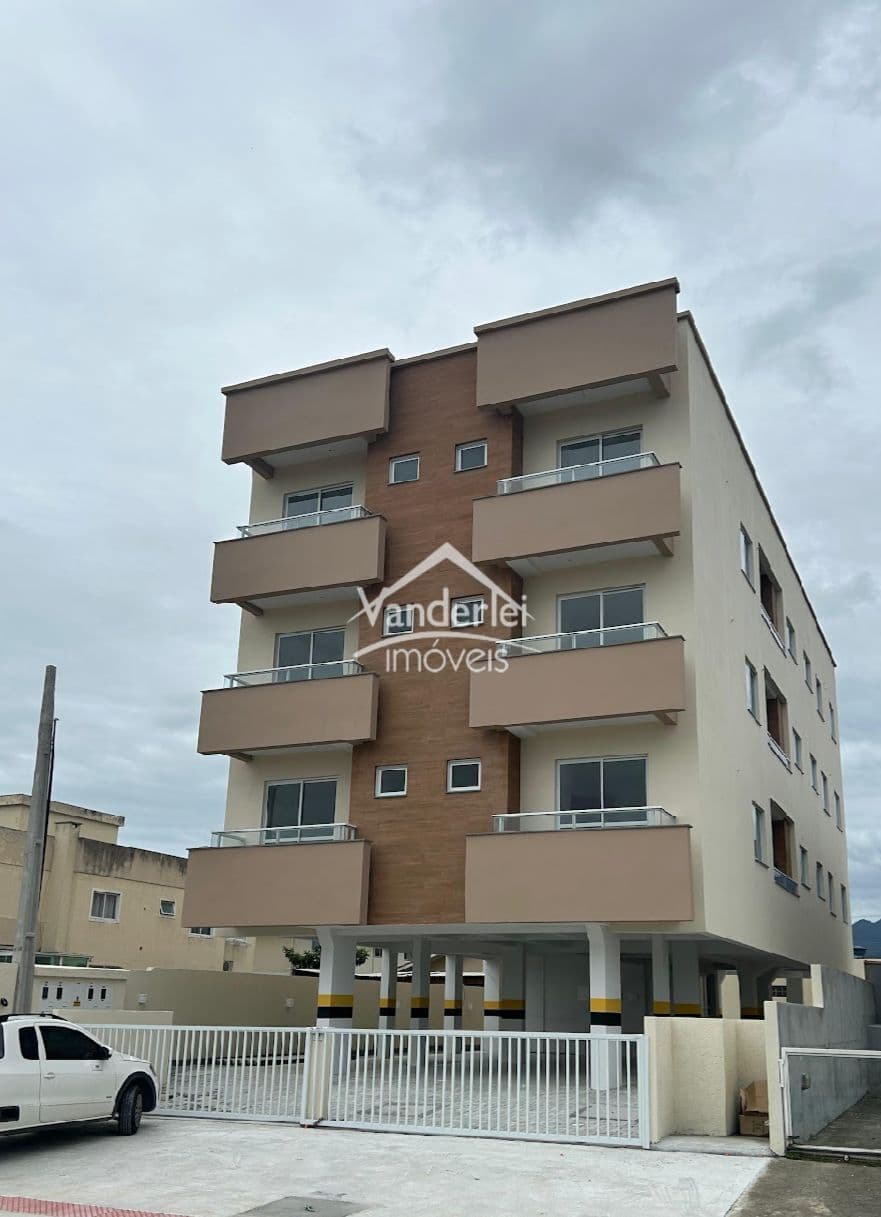 Residencial Ana Paula apartamento com mais de 56m² com 02 quartos e sacada com churrasqueira na Barra do Aririú em Palhoça