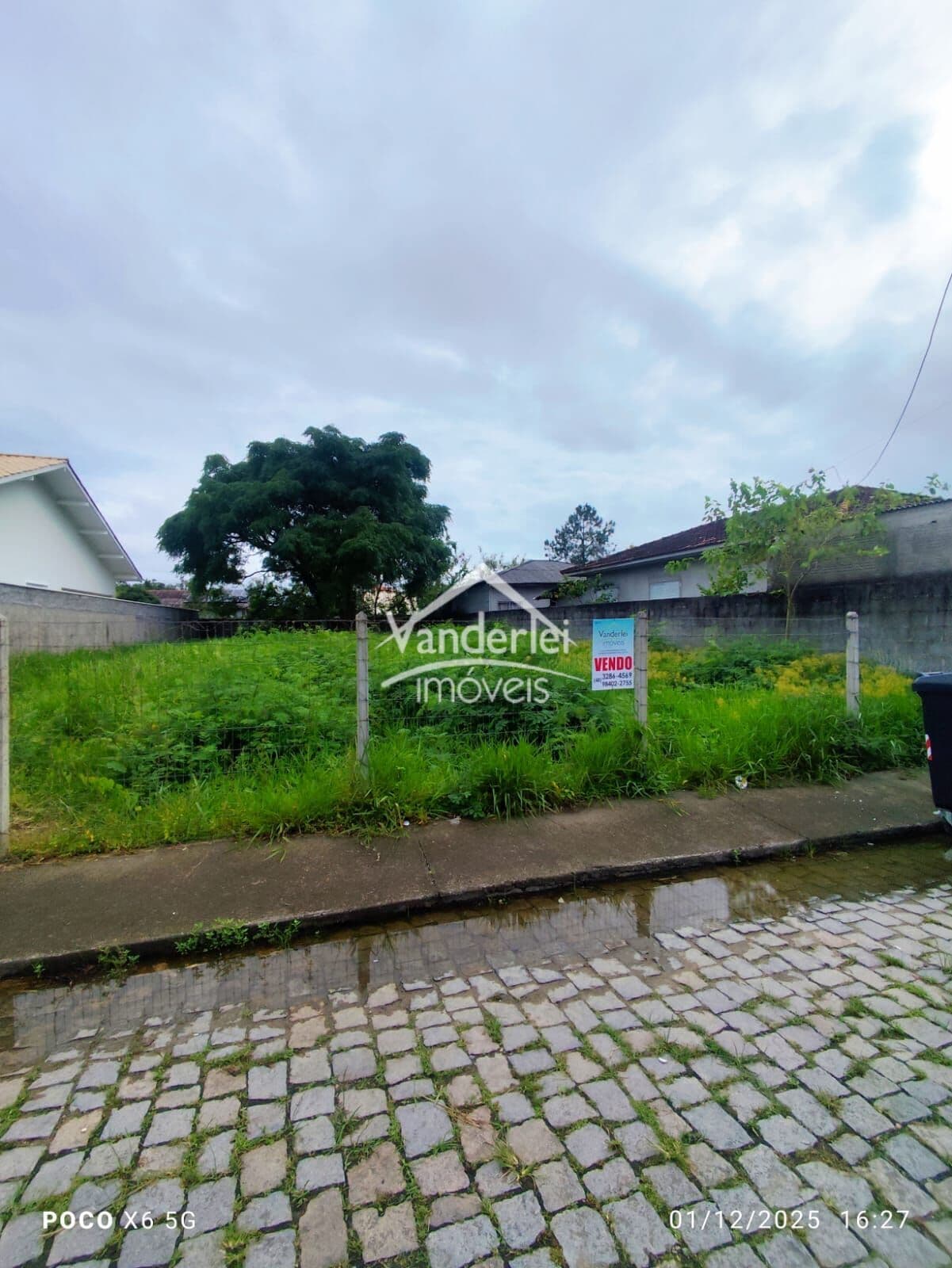Terreno COM 374.40 M² no Centro em Palhoça/SC