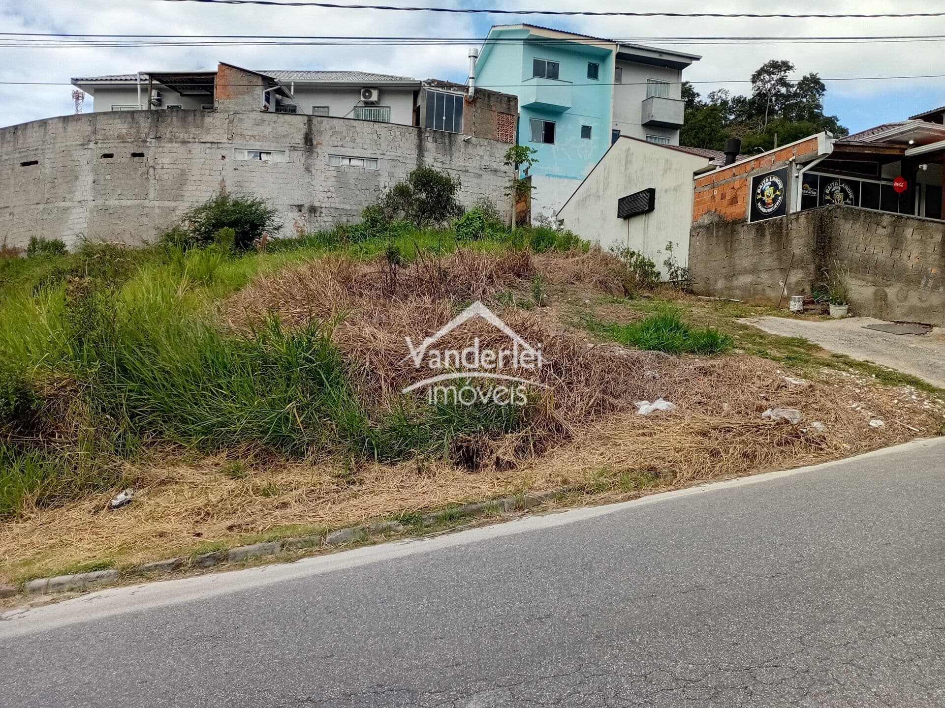 Terreno de 335m² no bairro Bela Vista, Palhoça/SC