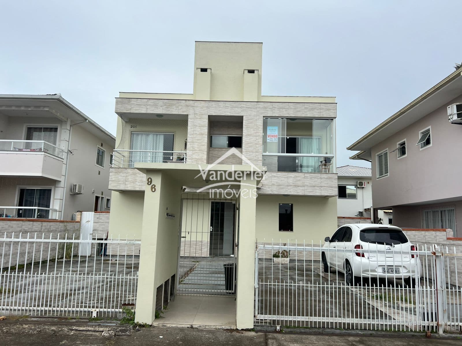 Apartamento no Lot Nova Palhoça com 02 quartos, no Bairro Nova Palhoça em Palhoça - SC