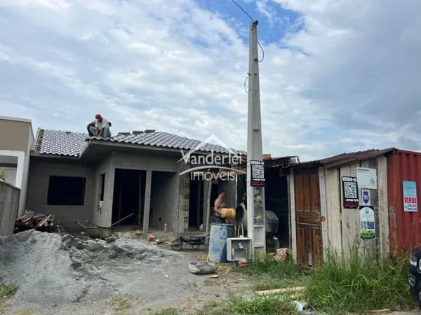 Casa Lot Vale verde com 02 quartos, no bairro Bela Vista em Palhoça - SC