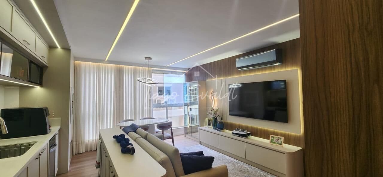 Apartamento Mobiliado a 60 metros da Praia dos Ingleses.