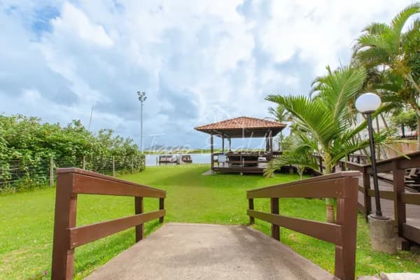 Apartamento Totalmente Mobiliado com 89m², PÉ NA AREIA em Ponta das Canas