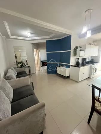 Apartamento Garden totalmente mobiliado com 100m² á aproximadamente 600 metros da praia dos Ingleses.