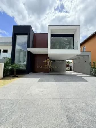 Casa à Venda no Condomínio Aruã, Mogi das Cruzes/SP