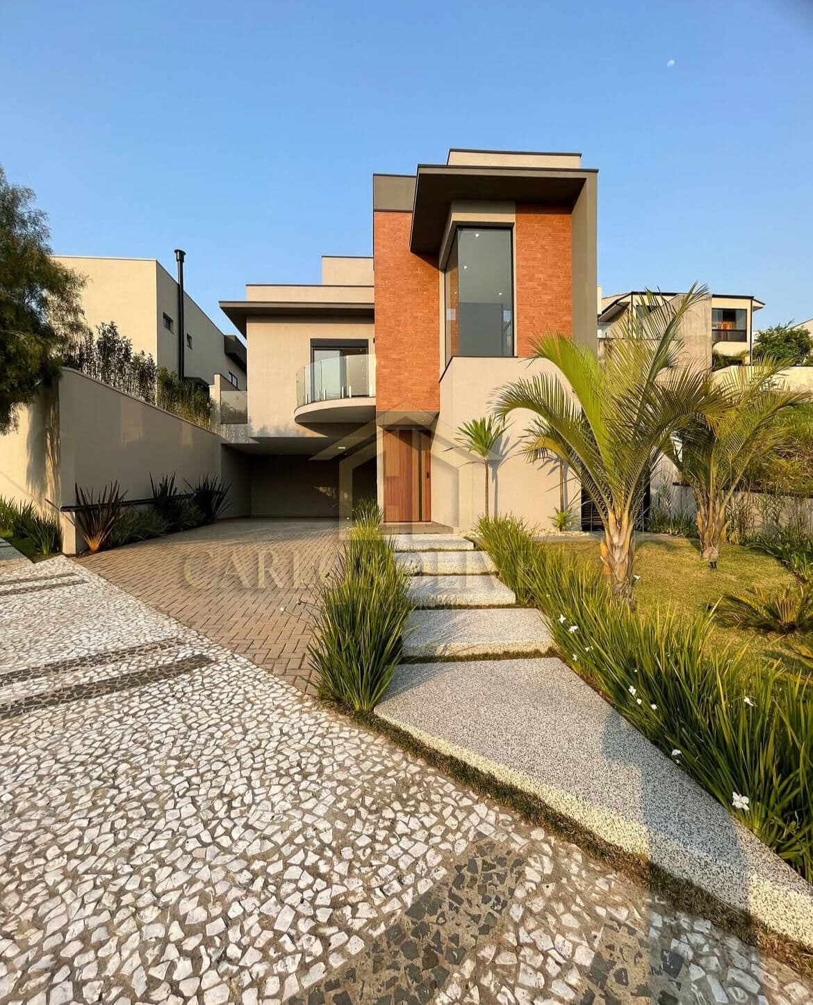 Casa à Venda no Condomínio Granja Anitta, Mogi das Cruzes/SP
