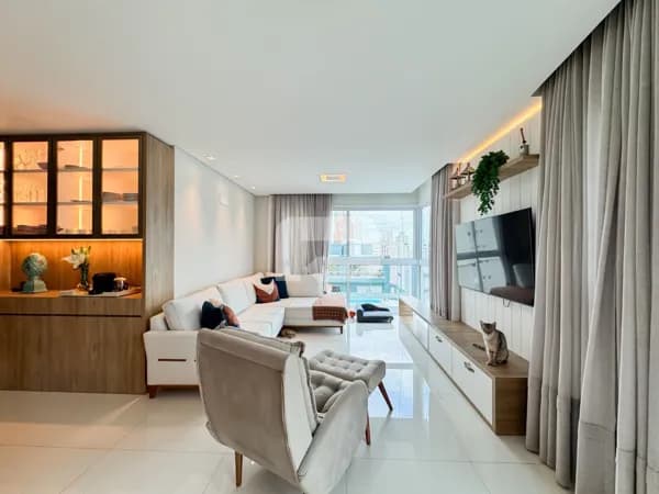 Apartamento Decorado com 3 Suítes no Splendia Tower – Centro de Balneário Camboriú