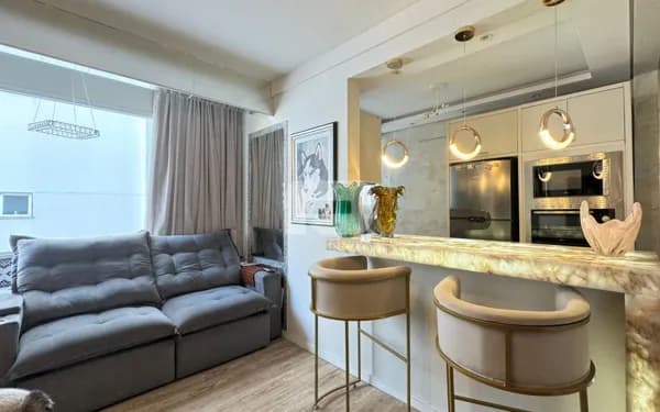Conforto e Praticidade a Uma Quadra do Atlântico Shopping: Seu Novo Apartamento Espera por Você!