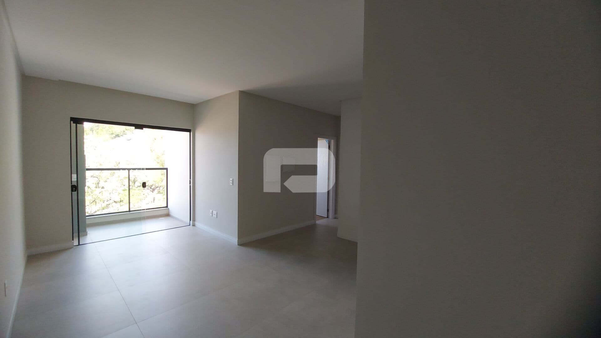 Apartamento Confortável e Bem Localizado em Bairro Residencial Calmo - Balneário Camboriú