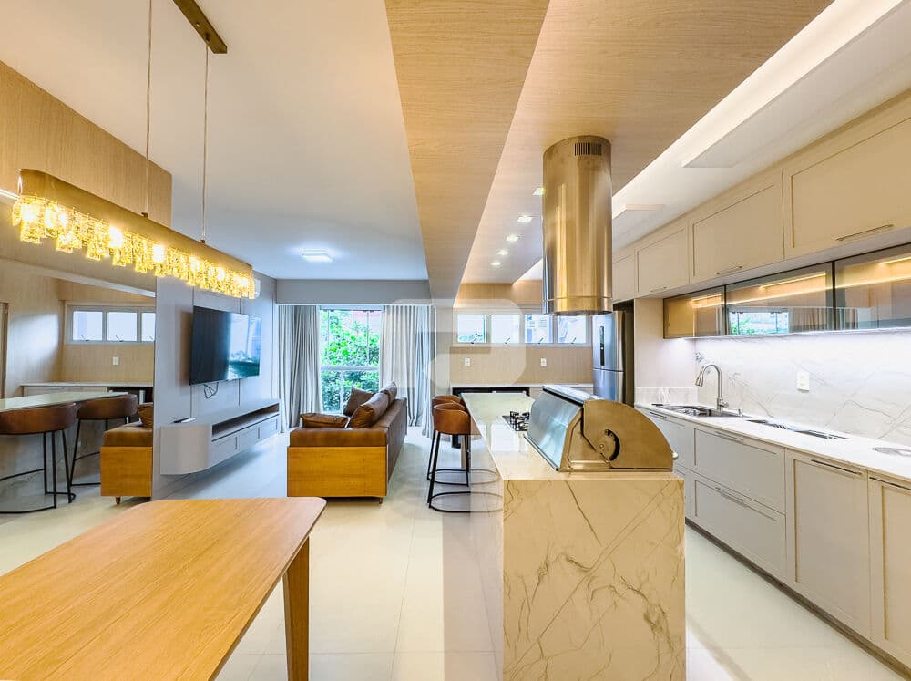 🌊 Apartamento Alto Padrão Lateral ao Mar no Pontal Norte – Totalmente Reformado