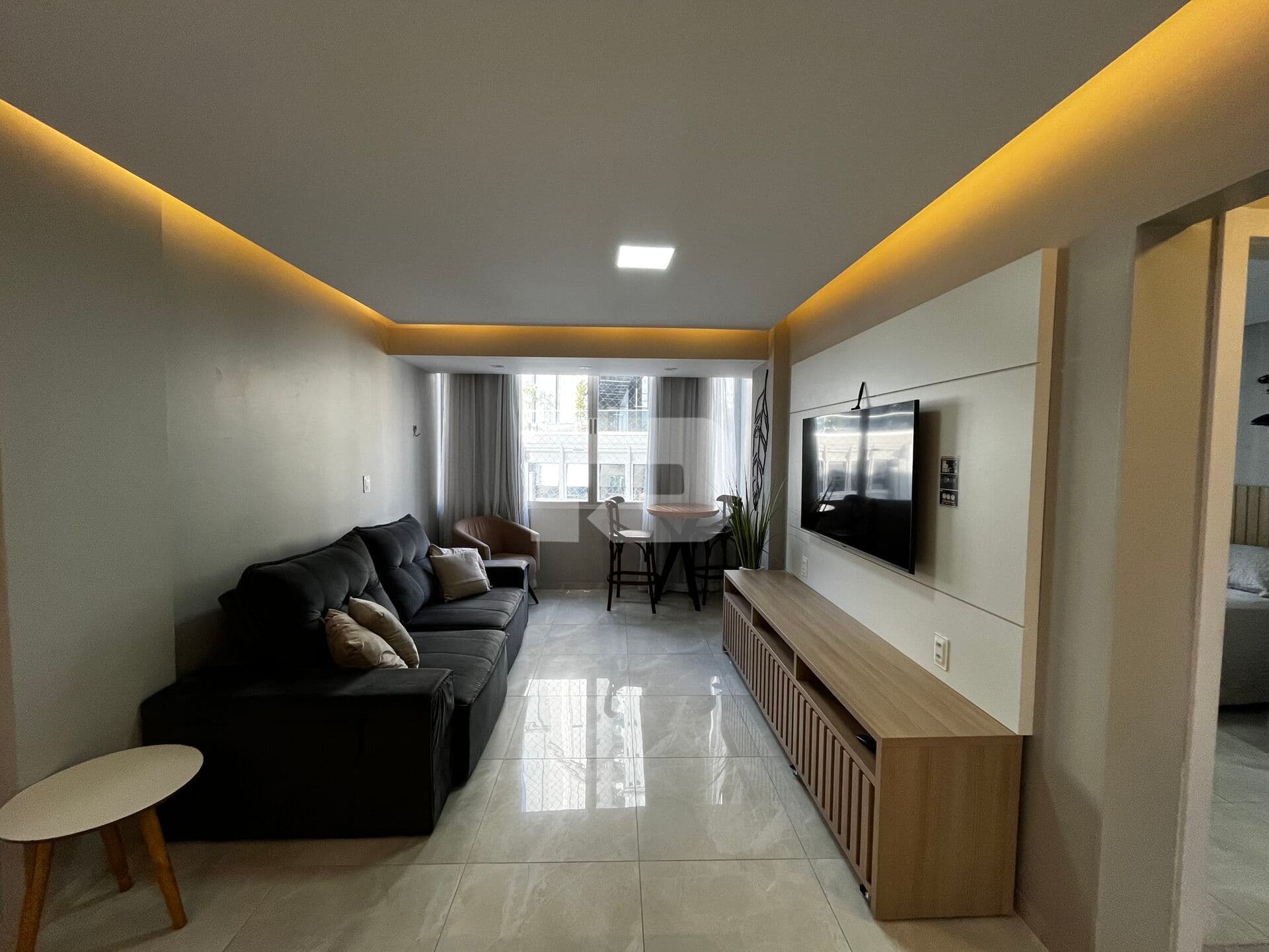 Apartamento 3 Dormitórios com 2 suítes a poucos metros do MAR!