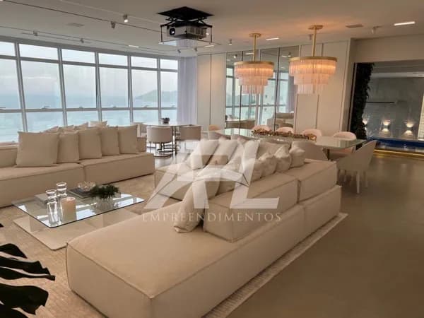 Apartamento no Luxuoso Millennium