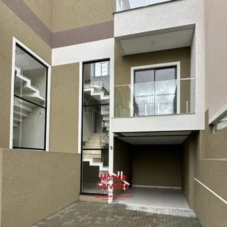 Sobrado à venda em Curitiba/PR
