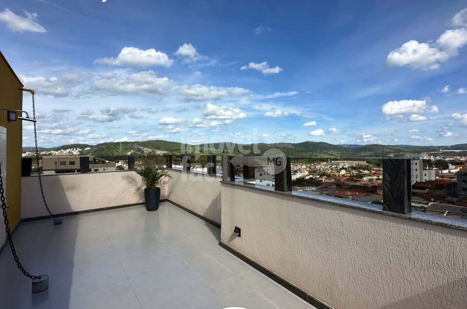 Apartamento Cobertura em Lourdes, Itaúna/MG