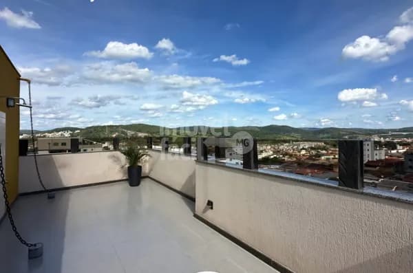 Apartamento Cobertura em Lourdes, Itaúna/MG