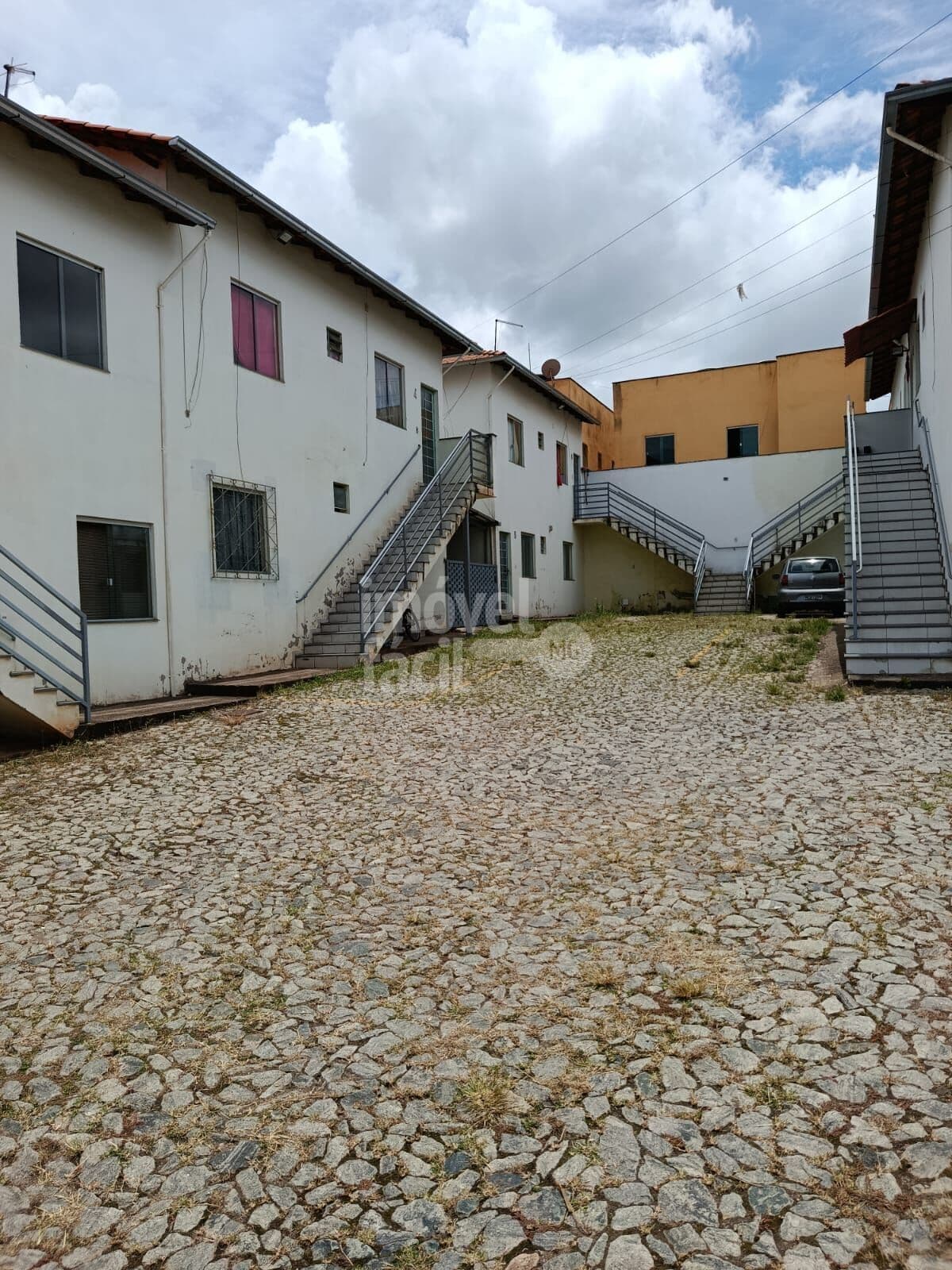 Casa em condominio fechado no Bairro Parque Jardim Santanense, em Itaúna/MG