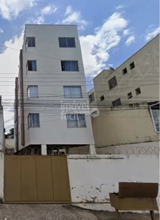 Apartamento em Itaúna - Santanense