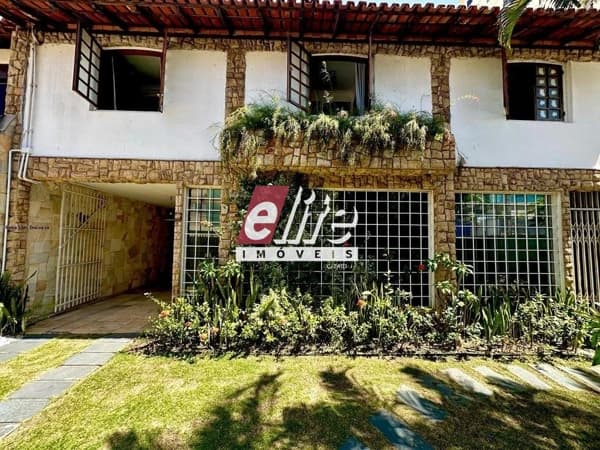Sobrado em Vitória - Jardim Camburi