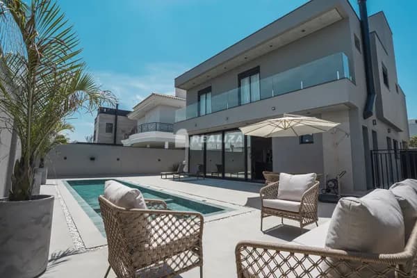 Casa em Condomínio ALPHAVILLE NOVA ESPLANADA 1 / 4 SUITES Área Construída:363,87m²