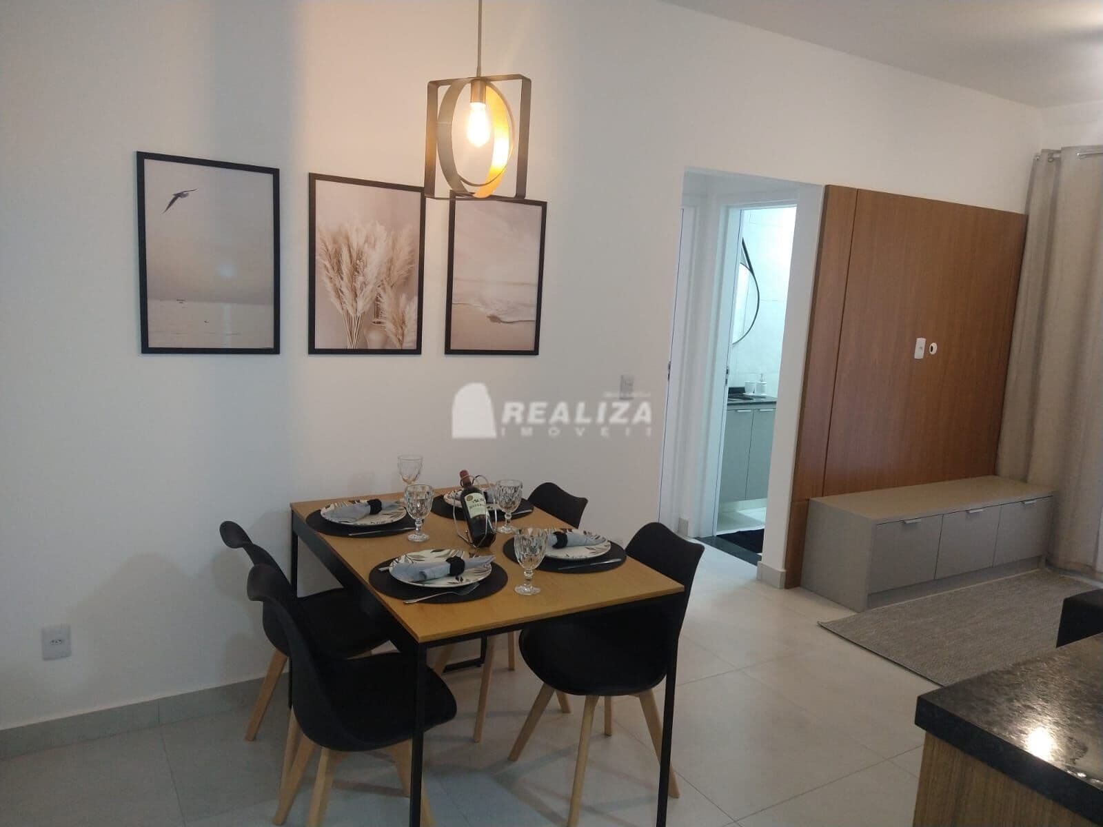 Excelente APARTAMENTO NOVO/2 dormitórios/sendo 1 suíte Cond. Residencial JD. Saira