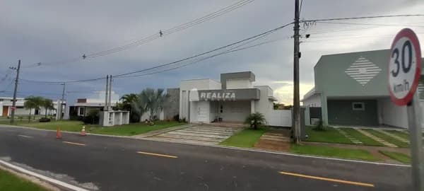 Casa de Condomínio em Sorocaba - Jardim Novo Mundo