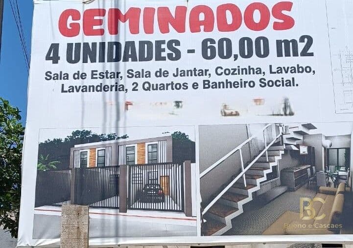Sobrado em Joinville - Paranaguamirim