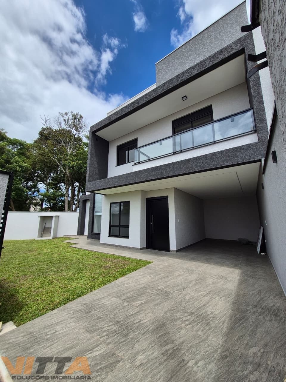 Sobrado com 129m² no Centro, Araucária/PR