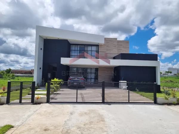 Casa Alto Padrão- Porteira Fechada