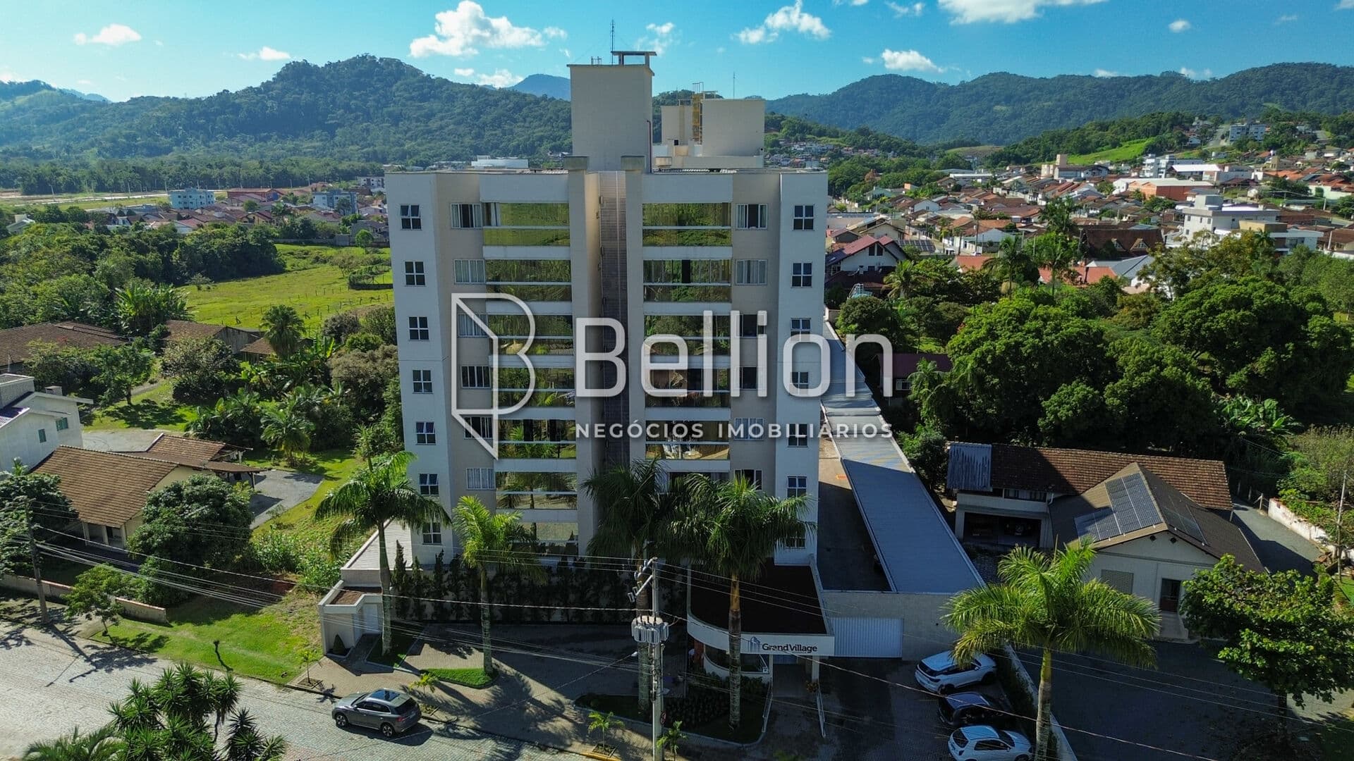 Apartamento no Grand Village localizado no Bairro das Nações em Timbó.