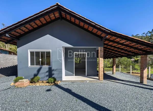 Casa nova Rio Rosina em Rio dos Cedros: conforto e praticidade no mesmo lugar