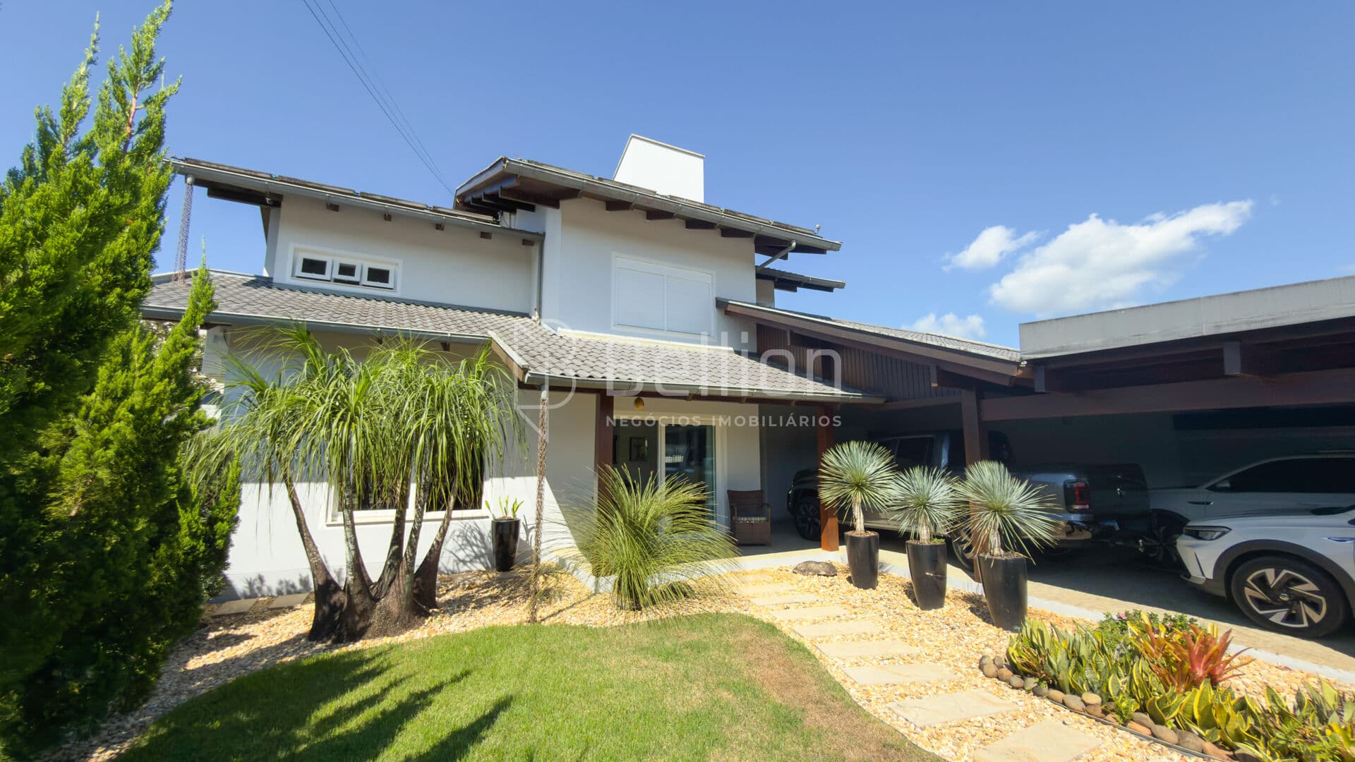 Uma casa que traduz alto padrão em cada detalhe.