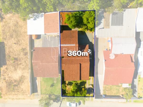Casa com amplo terreno de 360m² em Indaial – 3 quartos + garagem no Warnow em Indaial