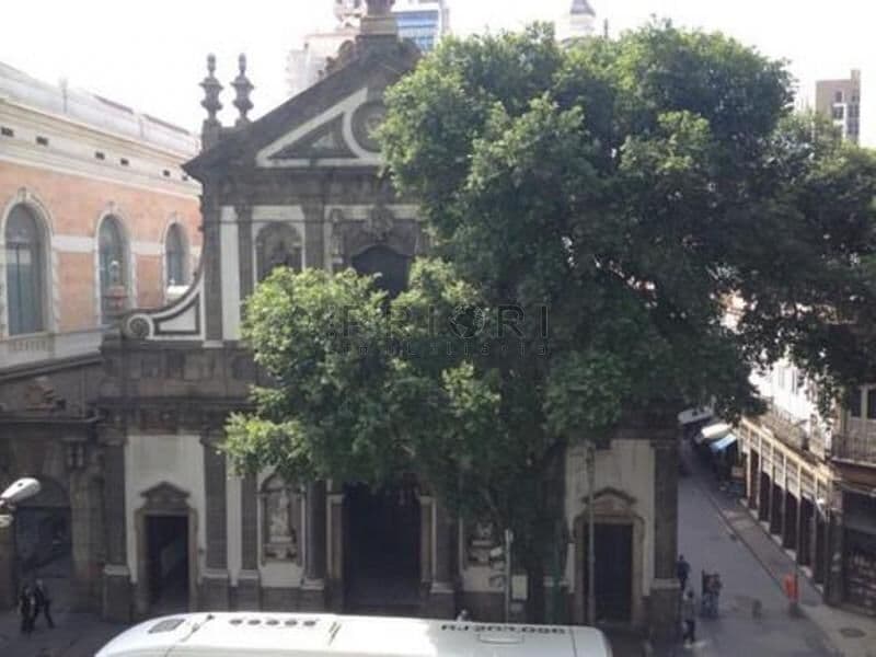 Aluguel de sala(andar) no Centro em Rio de Janeiro/RJ