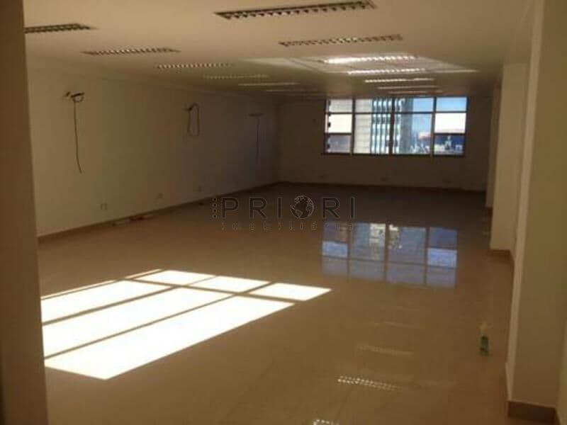 Sala Comercial- Meio andar